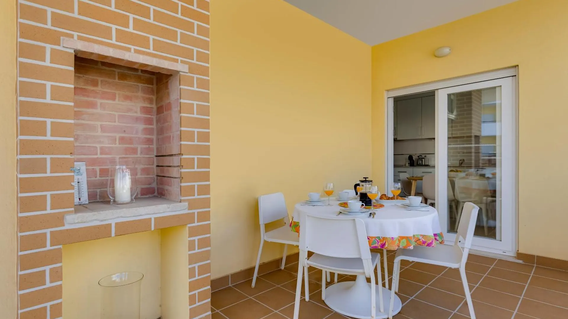 Charming 3 Bedroom Apartment Close To Historic Center-Lagos