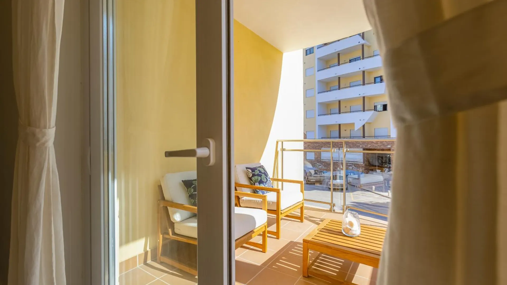Charming 3 Bedroom Apartment Close To Historic Center-Lagos